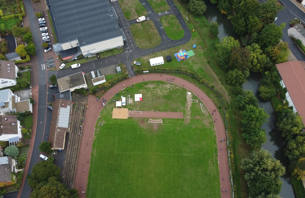 Bild vom 13. Benefizlauf im Jahr 2022. Dies ist das 528. Bild.